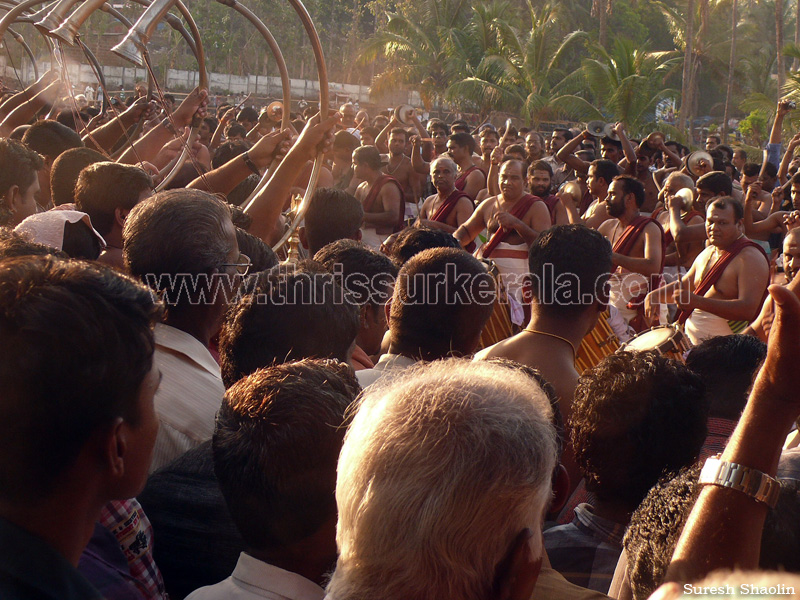 uthralikavu-pooram-2012 (4)